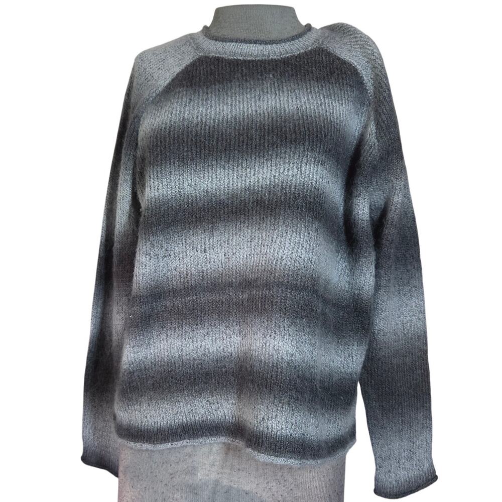 Gray Lightweight Wool Blend Sweater Size Medium